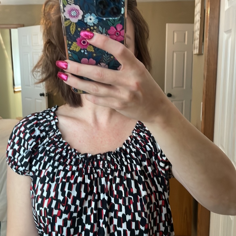Soft/stretchy top - Picture 2 of 4